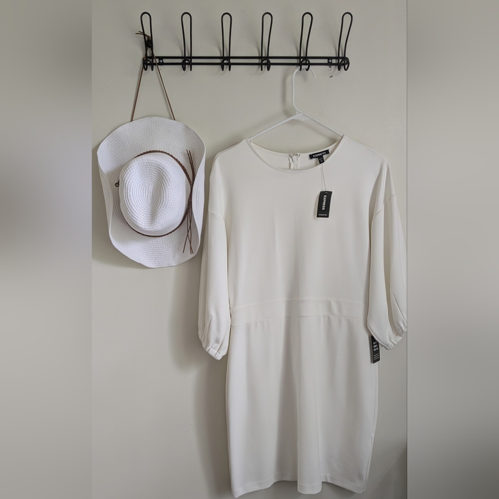 ❄️ White Express dress! NWT ❄️